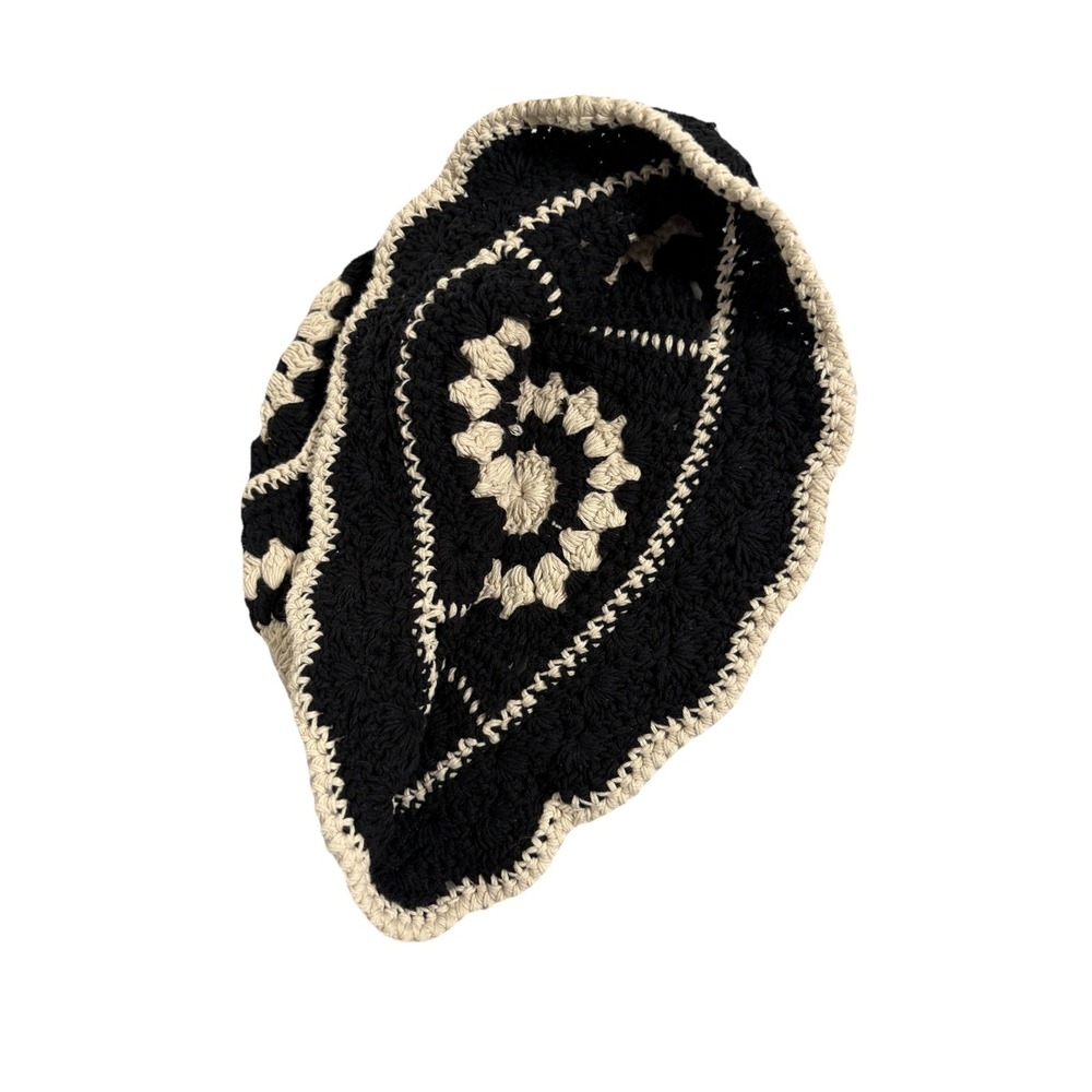 Urban Outfitters Bella Granny Square Crochet Bucket Hat Black & White OS No Tags
